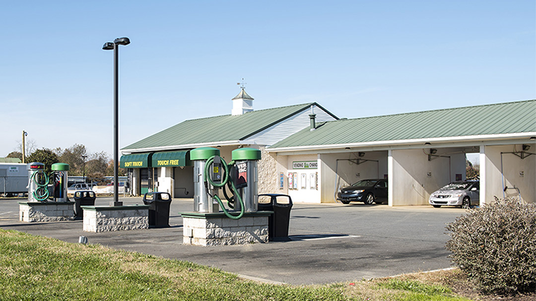 Photo of Greenhill Car Wash Middletown Express Service location